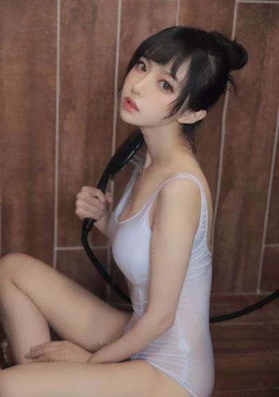 寡妇与大狼交aⅴ_4K视频大全